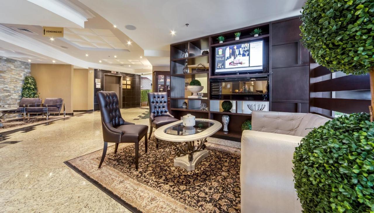 Monte Carlo Inn Airport Suites Mississauga Luaran gambar
